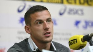 Бивши на Левски и ЦСКА пред договори със Славия