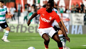 ЦСКА 1948 продаде Ева в Китай