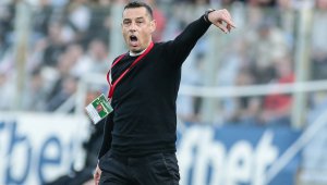 Феновете на ЦСКА избесняха срещу Томаш и компания 