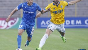 "Сините" дават нов договор на Бурабия