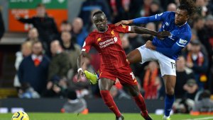 ПРОГНОЗА: Евертън - Ливърпул