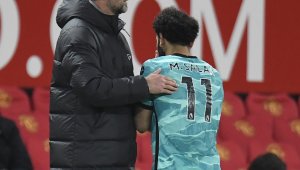 Ще има ли трансфер? ПСЖ си заплю Салах