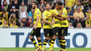 Обамеянг с хеттрик, Дортмунд напляска шестодивизионно тимче