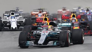 В Мерцедес се чудят за аеродинамиката