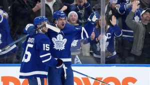 Шампионът в НХЛ отнесе здрав шамар на старта на плейофите