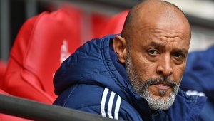 Рома отмъква мениджъра на Нотингам