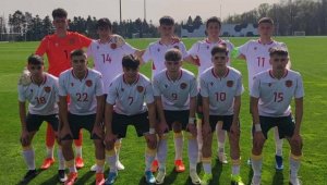 България U16 отнесе петица от Вестфалия във втората контрола
