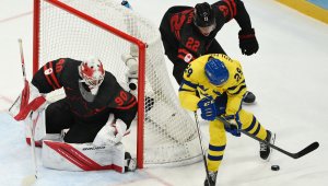 Швеция остави Канада без медал в хокея след 16 години