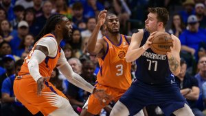 Далас срази Финикс с тройки, Брадата блесна за Фили