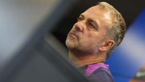 Барселона маха твърд титуляр, Ливърпул и Челси го искат