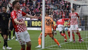 Срам: Мързелив Байерн яде здрав пердах