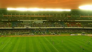 Топ 10 на най-големите стадиони в света + СНИМКИ