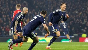 Лудост в Глазгоу! Шотландия излъга Дания с 4:2 след страхотна драма