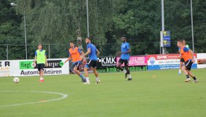 Срам и резил: Четвъртодивизионен отбор би Левски до посиняване