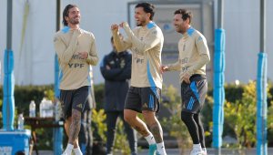 Звезда на Атлетико Мадрид отива при Меси в САЩ?