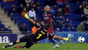 Милан почна преговори с Видал