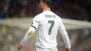 Евра към Кристиано Роналдо: Просто е, отиди в Ювентус + ВИДЕО И СНИМКА