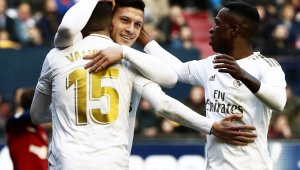 Реал Мадрид и Наполи си стискат ръцете за Йович