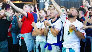 Почнаха се: Бой между англичани и нидерландци в Дортмунд