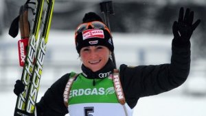 Андреа Хенкел с първа победа за сезона