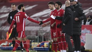 Какво е бъдещето на Салах? Агентът му предизвика много въпроси