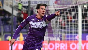 Влахович не спира да бележи 