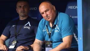 Сериозни главоболия за треньора на Левски