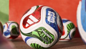 Ето я "Трионда"! Топката, която ще помага на съдиите на Мондиал 2026