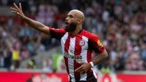 Юнайтед се включва в битката за крило на Брентфорд