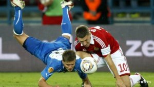 Цецо Генков и Висла остават в борбата за класиране