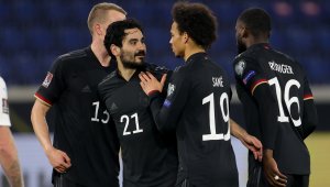 Бундестимът започна новия цикъл с културен бой