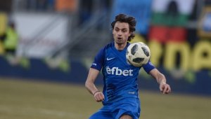 Райнов още чака за нов договор с Левски, бъдещето му е под въпрос