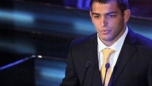 Михаил Ганев се върна с победа на тепиха