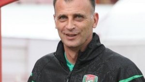 "Сухия" се закани да изненада Левски