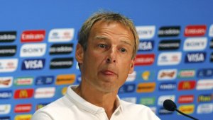 Клинси съзря конспирация: Всичко се прави в полза на фаворитите