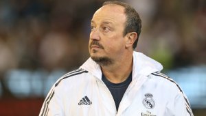 Бенитес се прави на ударен за Де Хеа 