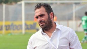 Провалил се с гръм и трясък в Лудогорец треньор пое отбор от Трета дивизия на Португалия