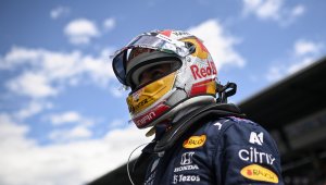 Чеко Перес ще бъде съотборник на Макс и догодина