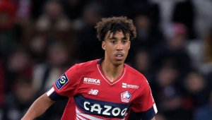 Интересно. Ман Юнайтед договори бранител от Лил