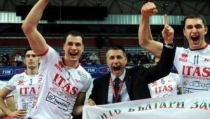 Радо Стойчев любимец на турските волейболни фенове