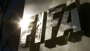 Клубовете скочиха на ФИФА заради световното