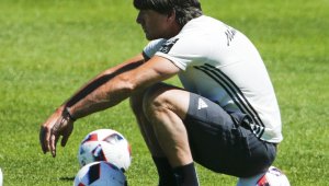 Критиците на Льов трябва да мълчат