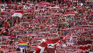 Байерн изпищя от гръцките полицаи