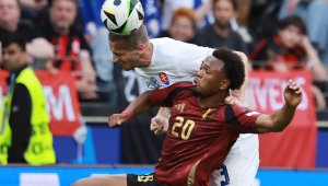 Опенда откровен за играта с ръка