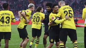 Дортмунд сложи край на черната серия