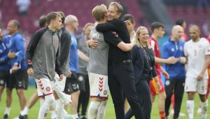 Не пипай суитшърта! Цяла Дания мечтае заради... дупка + СНИМКИ