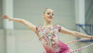 Боряна Калейн с бронз на обръч в Ташкент