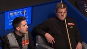 Марк Селби се изпоти, но не се даде на "млекаря"