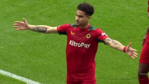 Тотнъм сбърка тежко в битката за топ 4 и падна от Вълците