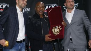 Майк Тайсън: Харесва ми как ги бие Кобрата